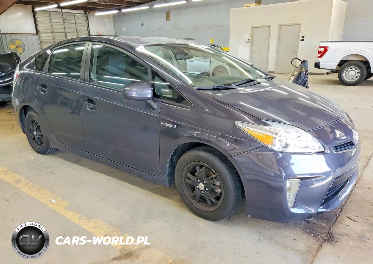 2012 Toyota Prius Two VIN:JTDKN3DU7C1481551 - 4