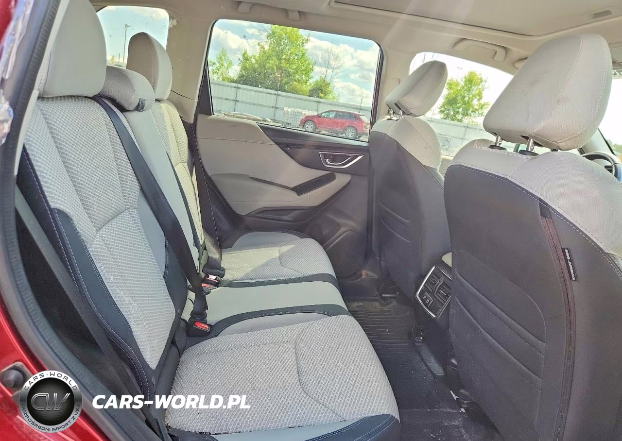 2021 Subaru Forester Premium VIN:JF2SKAJCXMH562661 - 11