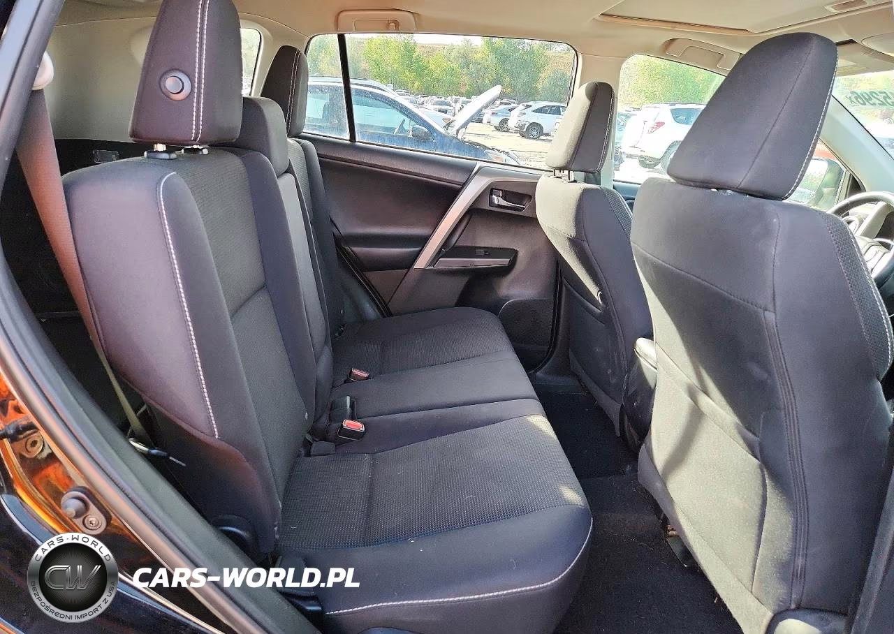 2018 Toyota Rav4 Xle VIN:2T3RFREV8JW792278 - 11