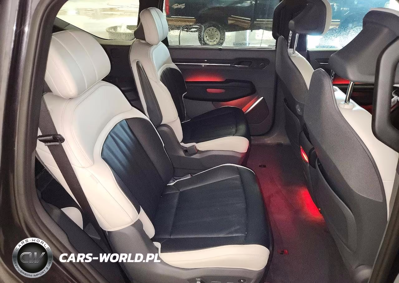 2026 Kia Ev9 Gt Line VIN:5XYAEFS54TG006982 - 11