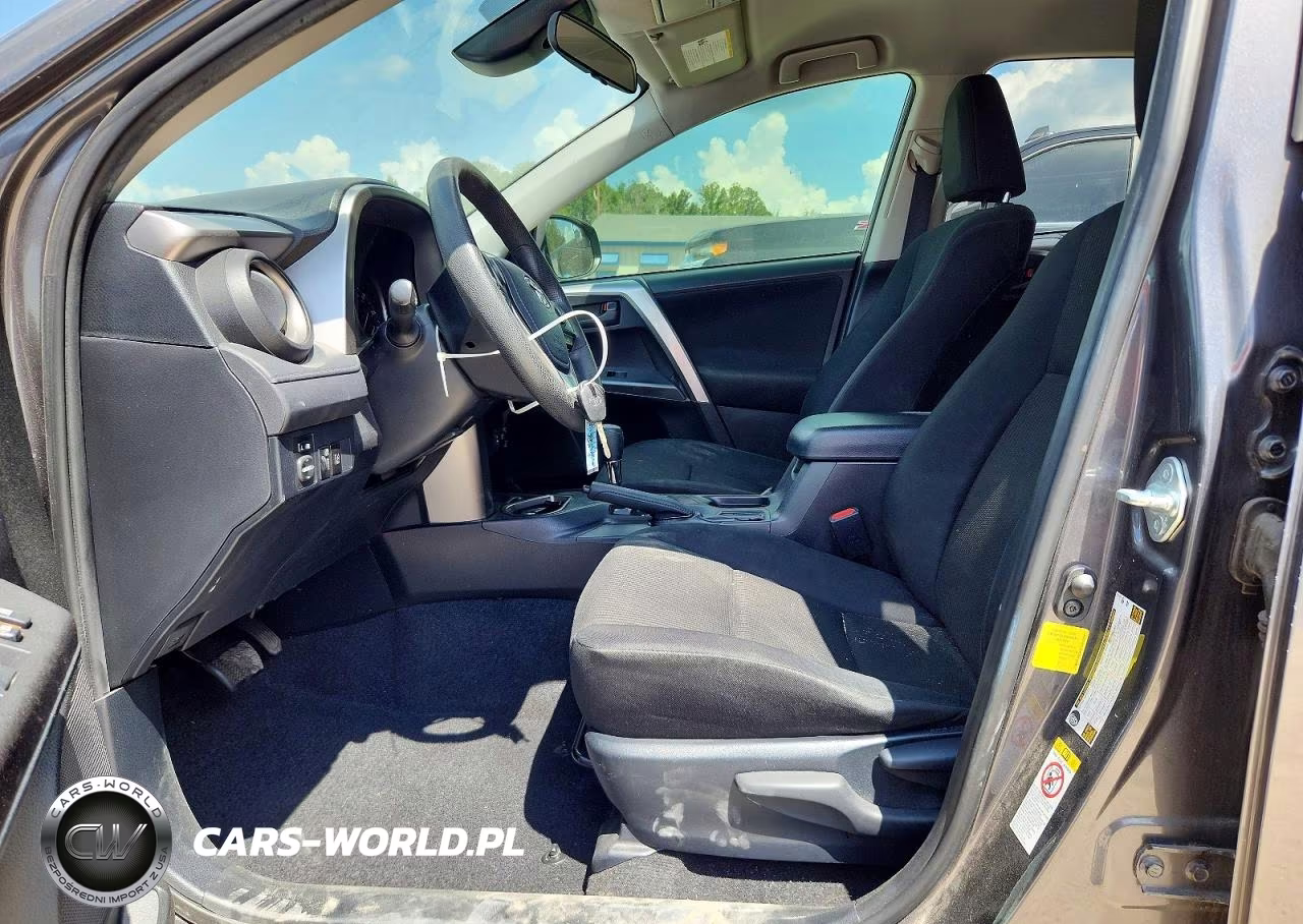 2017 Toyota Rav4 Le VIN:JTMZFREV5HJ702271 - 7