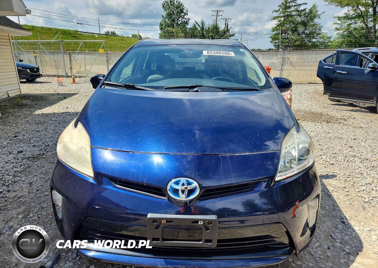 2012 Toyota Prius Two VIN:JTDKN3DU6C1485378 - 5