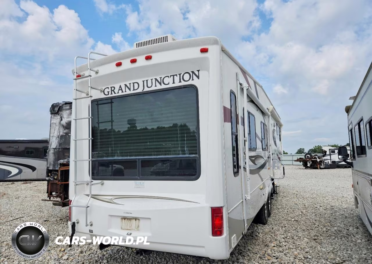 2010 Dutchmen Grand Junction Camper VIN:47CFCGU27AC658628 - 4