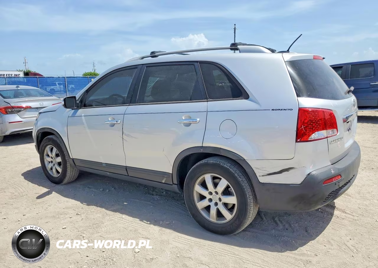 2013 Kia Sorento Lx VIN:5XYKT3A6XDG409174 - 2