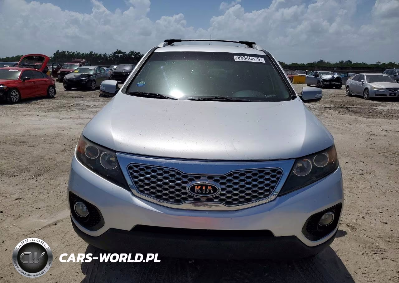 2013 Kia Sorento Lx VIN:5XYKT3A6XDG409174 - 5
