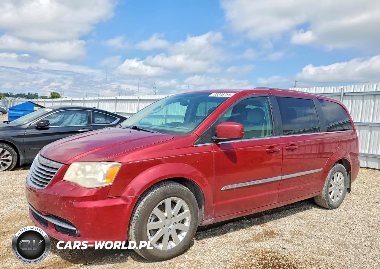 2013 Chrysler Town & Country Touring