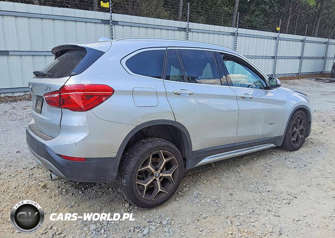 2018 BMW X1 Sdrive28I VIN:WBXHU7C34J5H44393 - 3