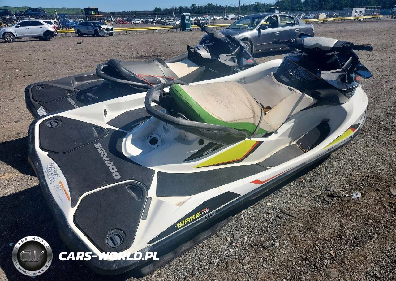 2014 Sea-Doo Wake Pro 215 Jet Ski VIN:YDV27208L314 - 4