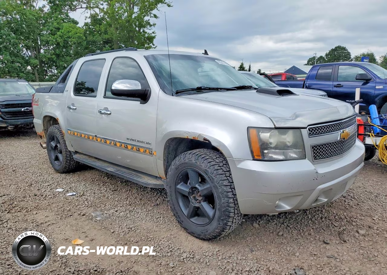 2010 Chevrolet Avalanche Ltz VIN:3GNVKGE04AG205343 - 4