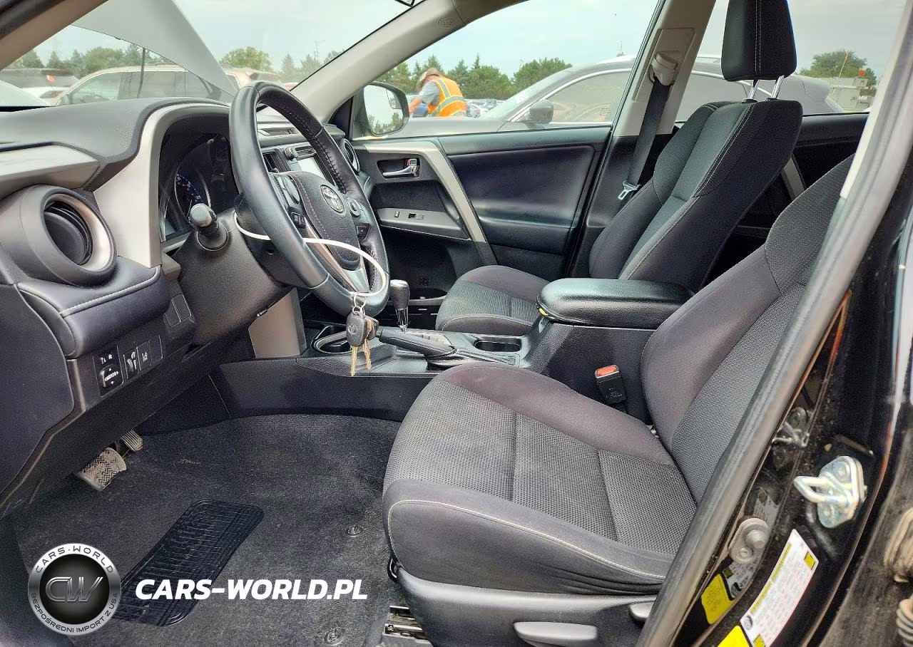 2018 Toyota Rav4 Xle VIN:2T3WFREV8JW411242 - 7