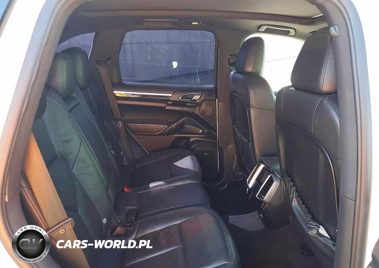 2011 Porsche Cayenne S VIN:WP1AB2A22BLA52708 - 11