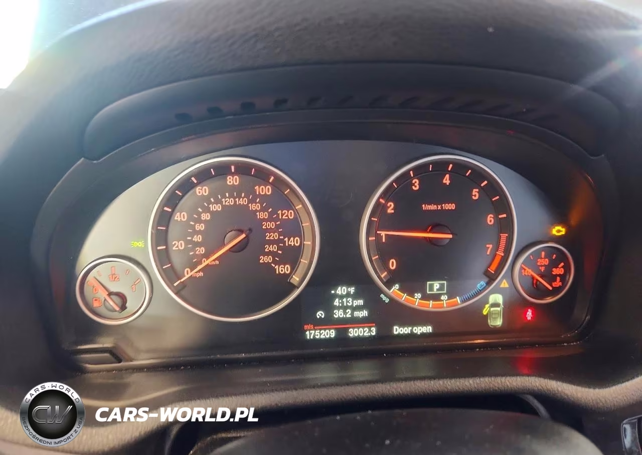 2012 BMW X3 xDrive35I VIN:5UXWX7C55CL736374 - 9