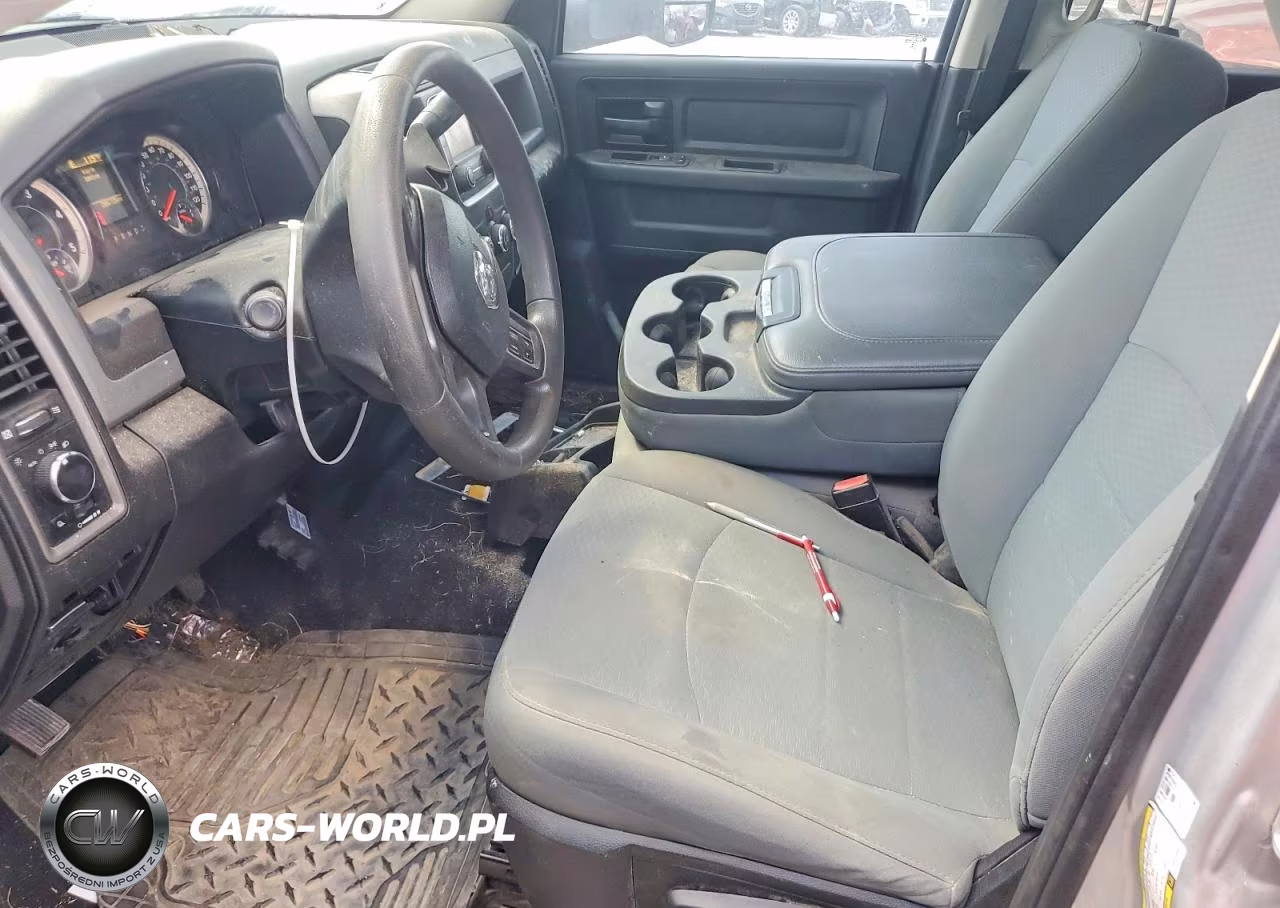 2018 Ram 2500 St VIN:3C6UR4HL2JG414687 - 7