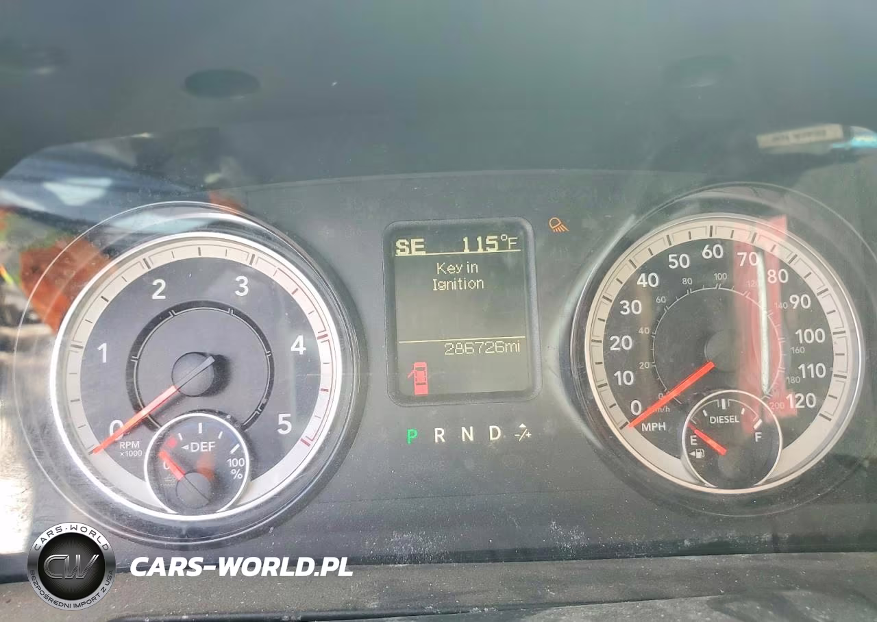2018 Ram 2500 St VIN:3C6UR4HL2JG414687 - 9