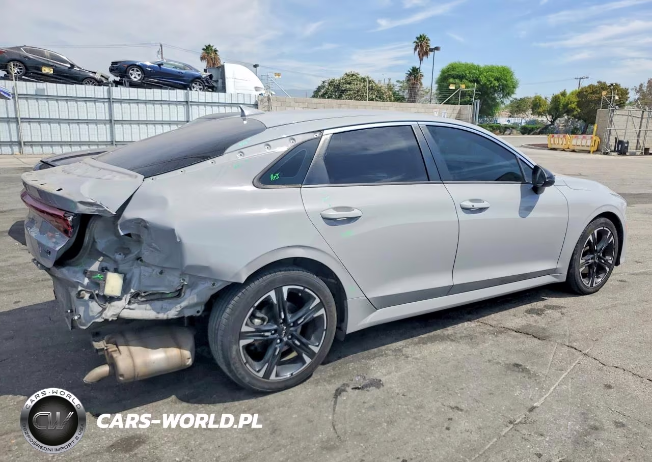 2022 Kia K5 Gt Line VIN:5XXG64J26NG145912 - 3