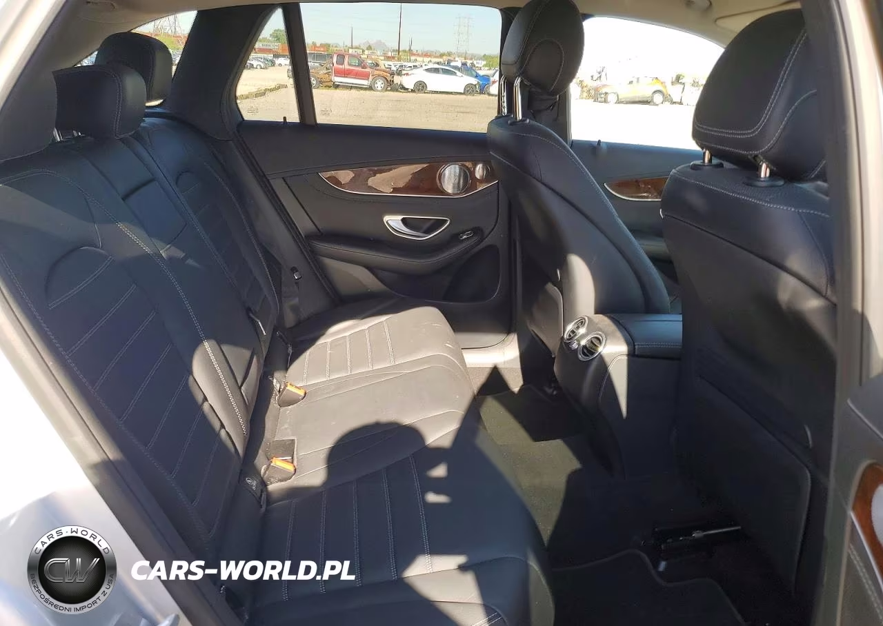 2016 Mercedes-Benz Glc 300 4Matic VIN:WDC0G4KB4GF068403 - 10
