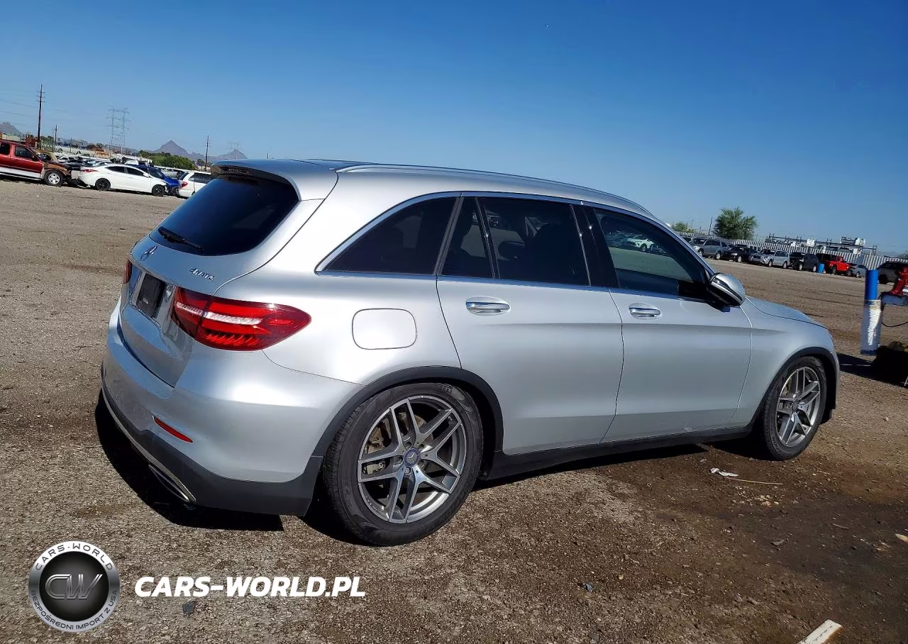 2016 Mercedes-Benz Glc 300 4Matic VIN:WDC0G4KB4GF068403 - 3