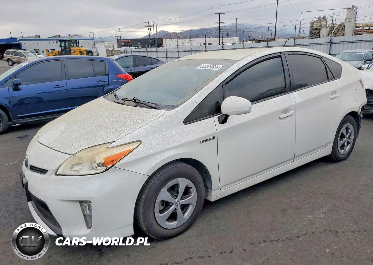 2015 Toyota Prius Three – zdjęcie 1 z 12
