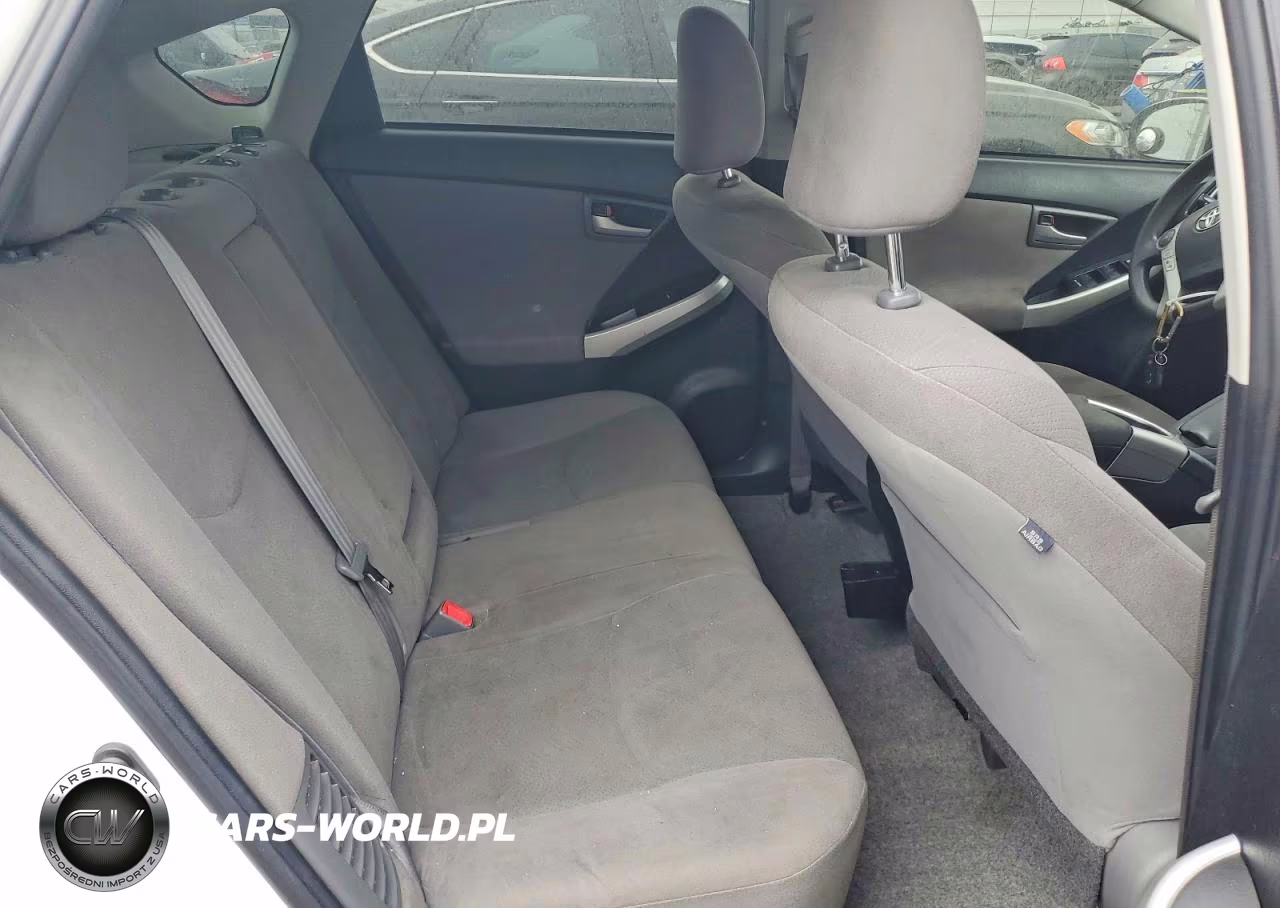 2015 Toyota Prius Three VIN:JTDKN3DU1F1910025 - 10