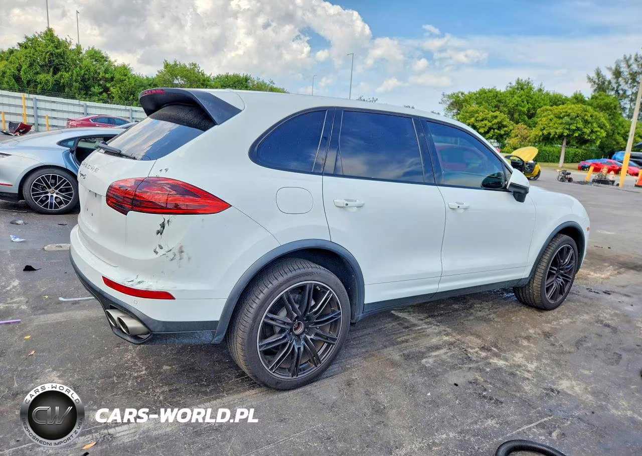 2016 Porsche Cayenne S VIN:WP1AB2A25GLA95639 - 3