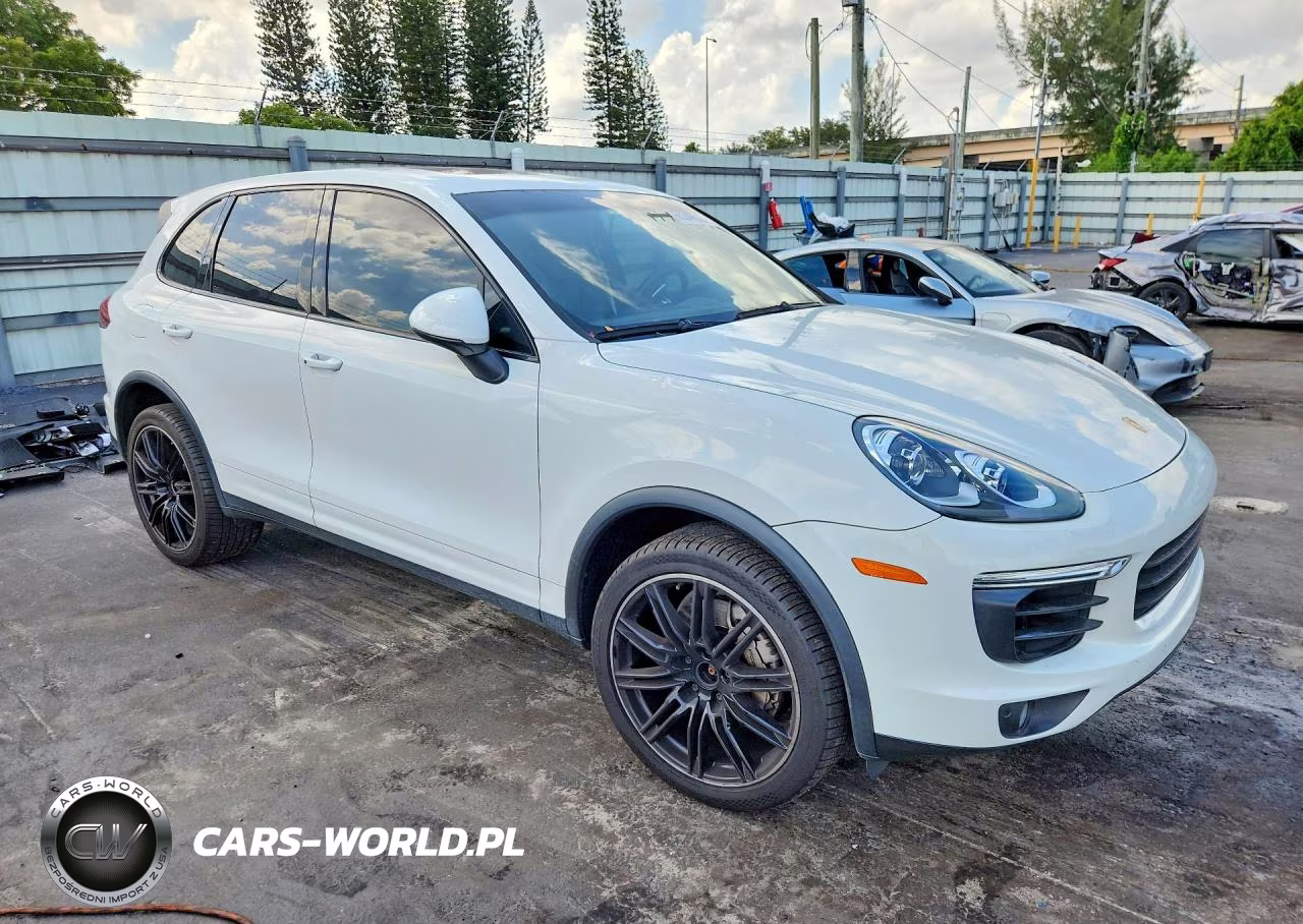 2016 Porsche Cayenne S VIN:WP1AB2A25GLA95639 - 4