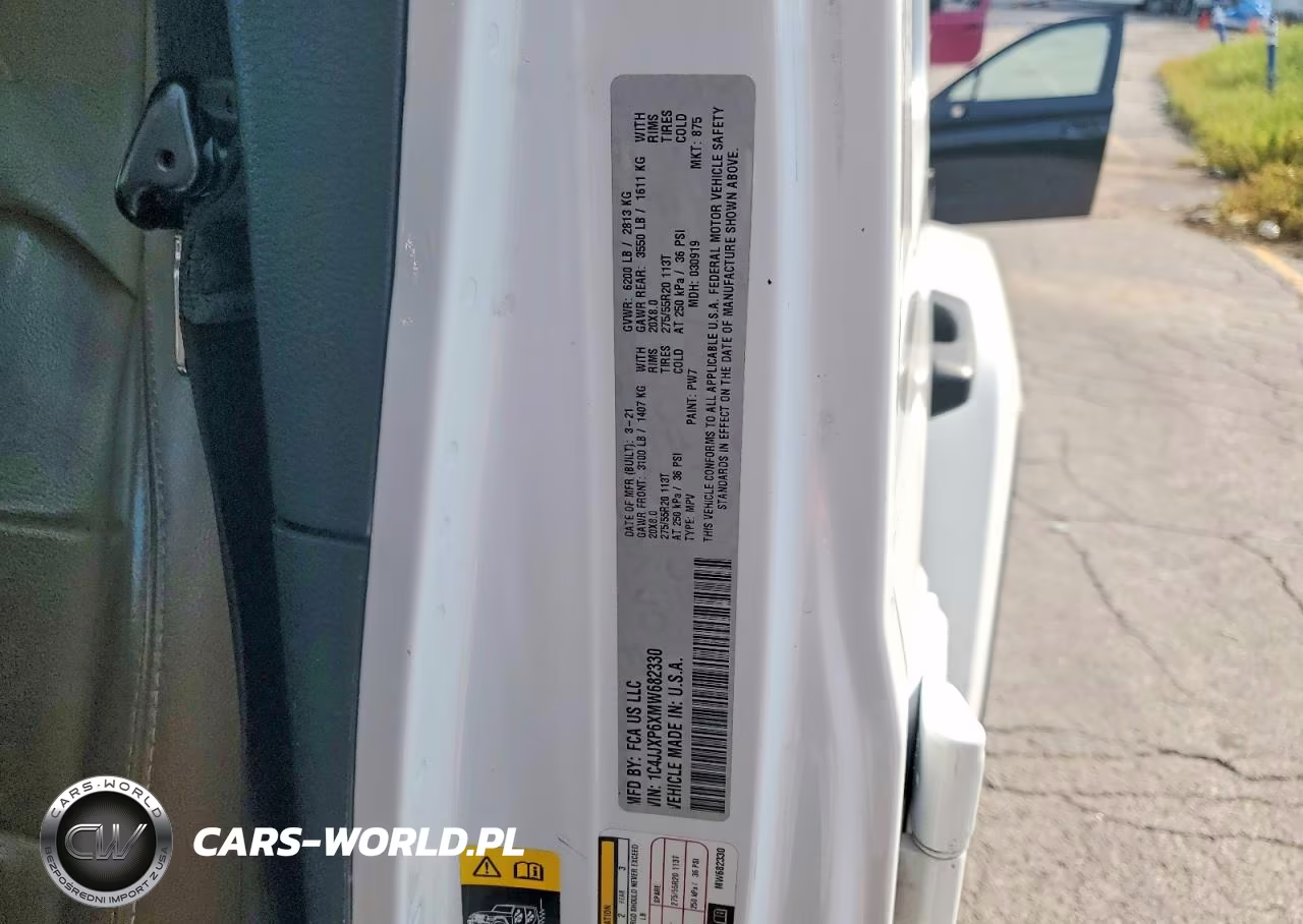 2021 Jeep Wrangler Unlimited Sahara 4Xe VIN:1C4JJXP6XMW682330 - 12