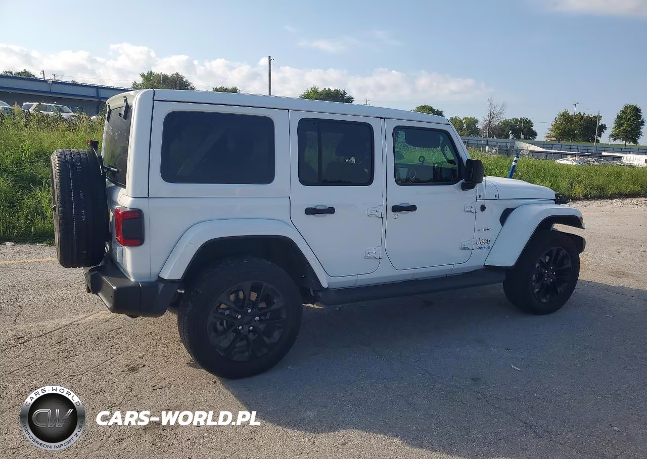 2021 Jeep Wrangler Unlimited Sahara 4Xe VIN:1C4JJXP6XMW682330 - 3