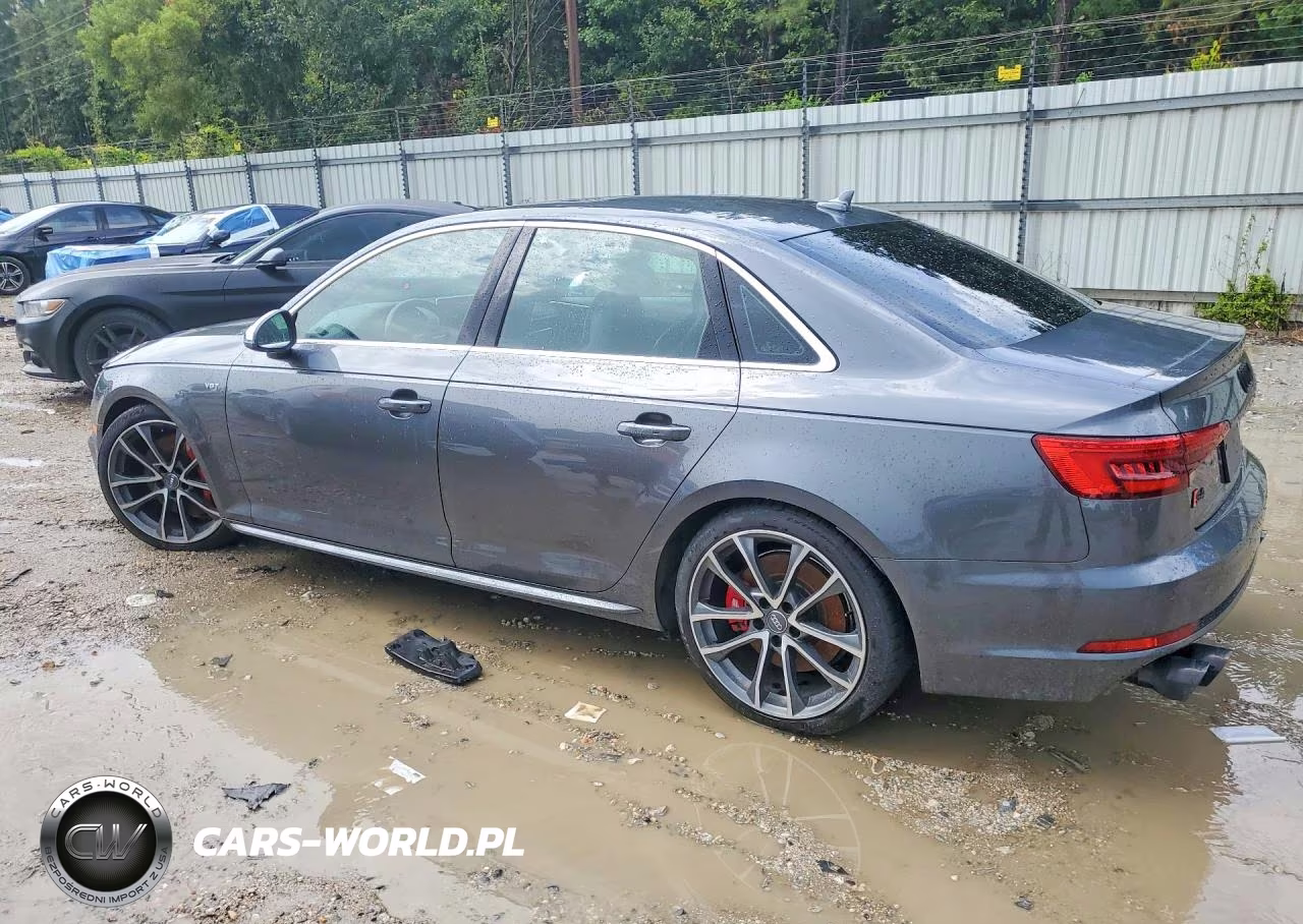 2018 Audi S4 Premium Plus VIN:WAUB4AF4XJA003929 - 2