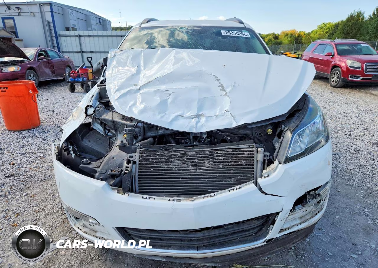2017 Chevrolet Traverse Ls VIN:1GNKRFEDXHJ258102 - 5