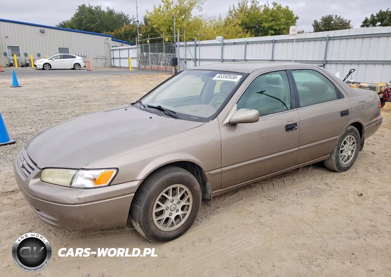1999 Toyota Camry Ce