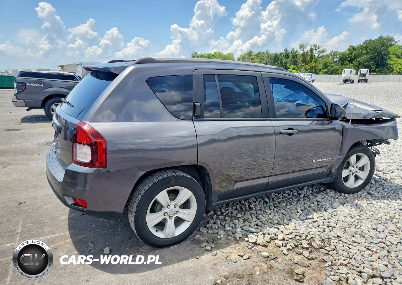 2016 Jeep Compass Sport VIN:1C4NJCBA3GD810669 - 3