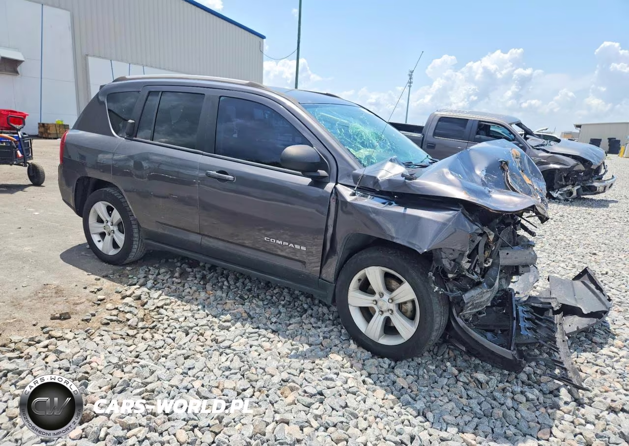 2016 Jeep Compass Sport VIN:1C4NJCBA3GD810669 - 4