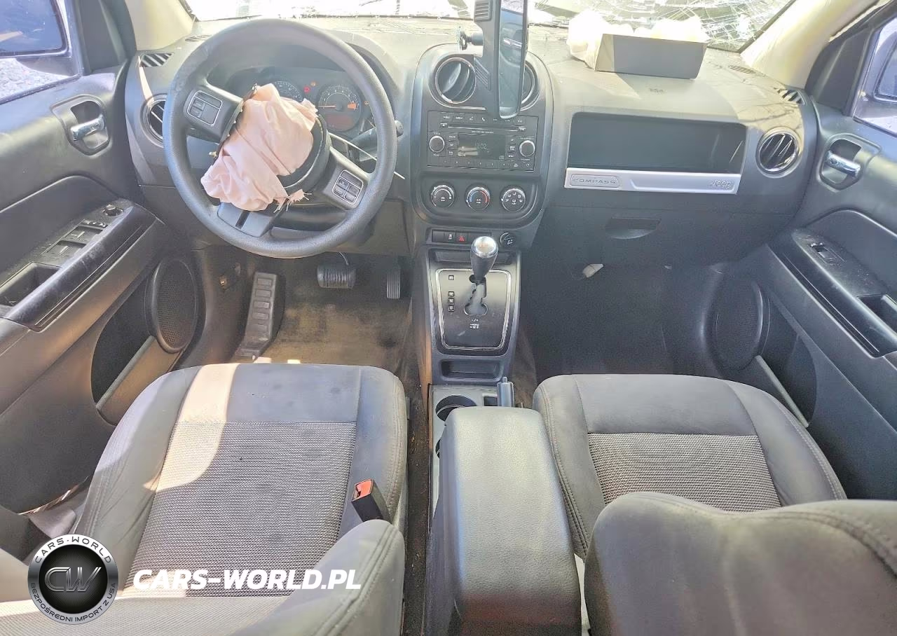 2016 Jeep Compass Sport VIN:1C4NJCBA3GD810669 - 8