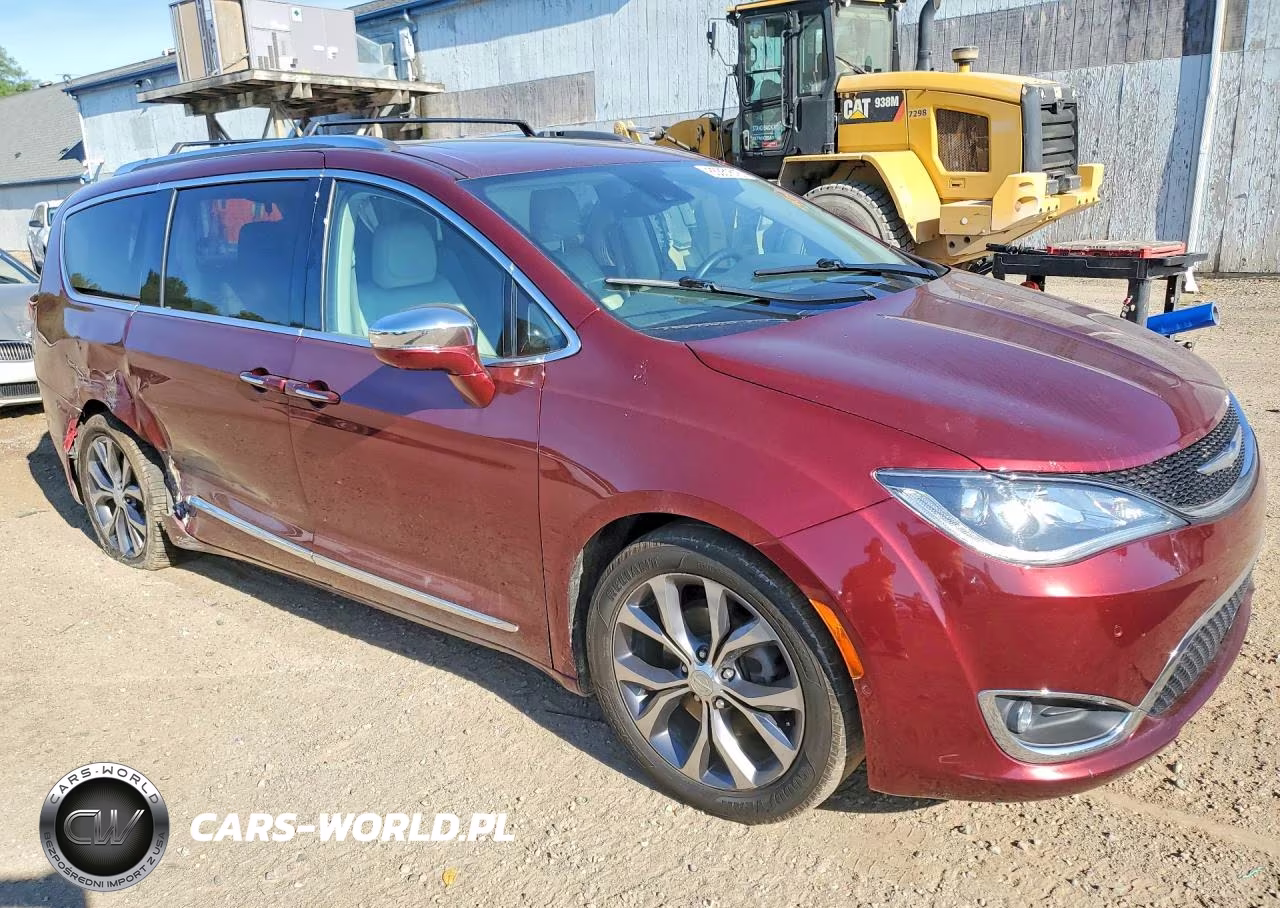 2017 Chrysler Pacifica Limited VIN:2C4RC1GG1HR836120 - 4