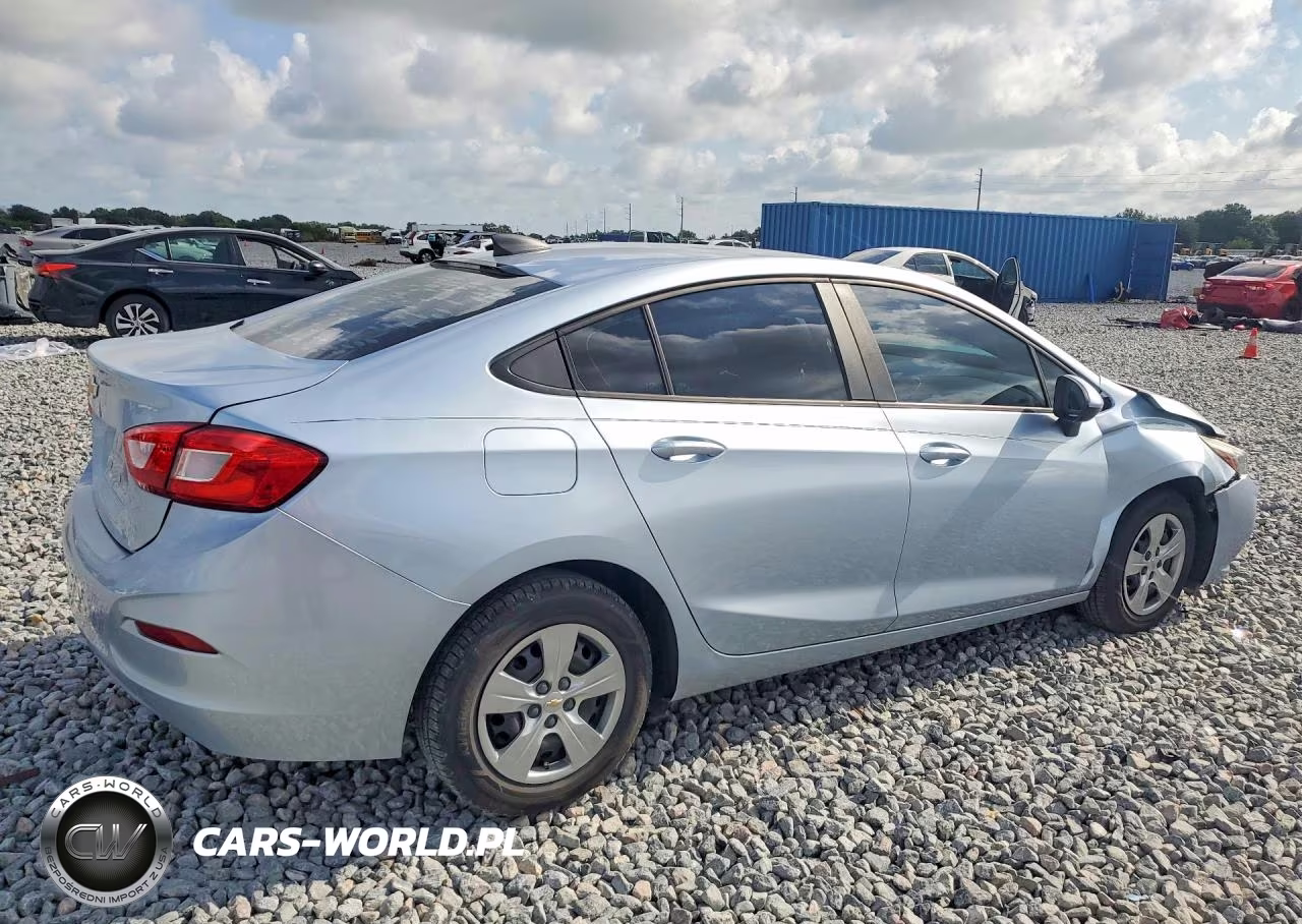 2018 Chevrolet Cruze Ls VIN:1G1BC5SM0J7139379 - 3