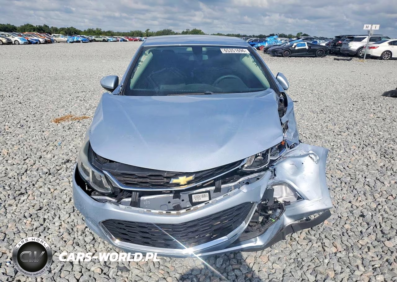2018 Chevrolet Cruze Ls VIN:1G1BC5SM0J7139379 - 5