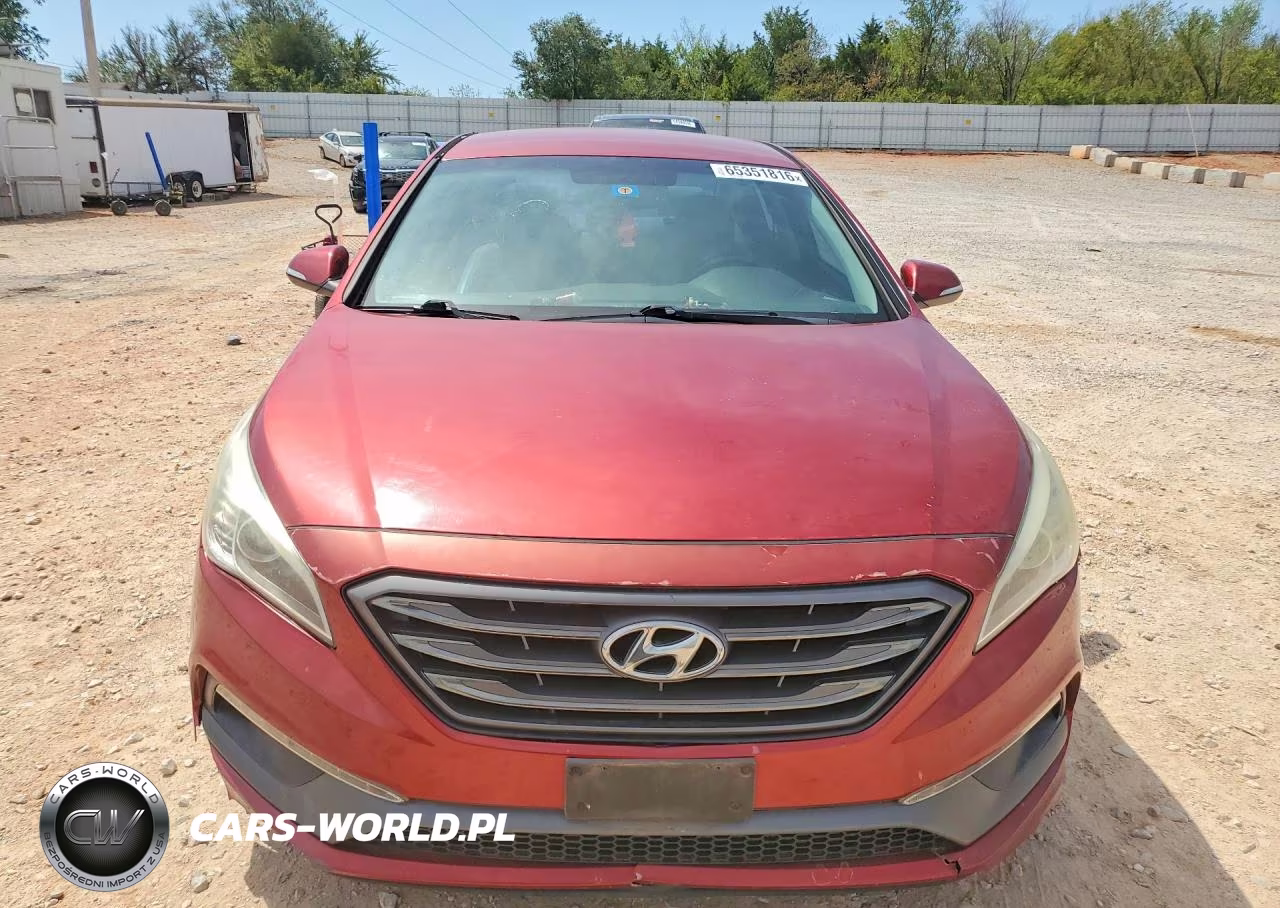2015 Hyundai Sonata Sport VIN:5NPE34AF2FH201370 - 5