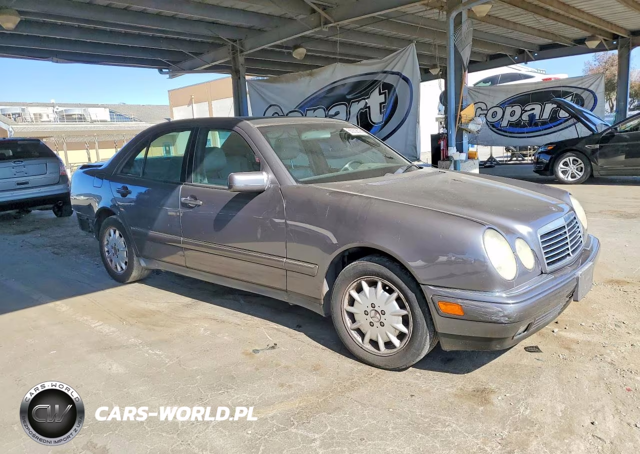 1998 Mercedes-Benz E 320 VIN:WDBJF65F3WA547929 - 4