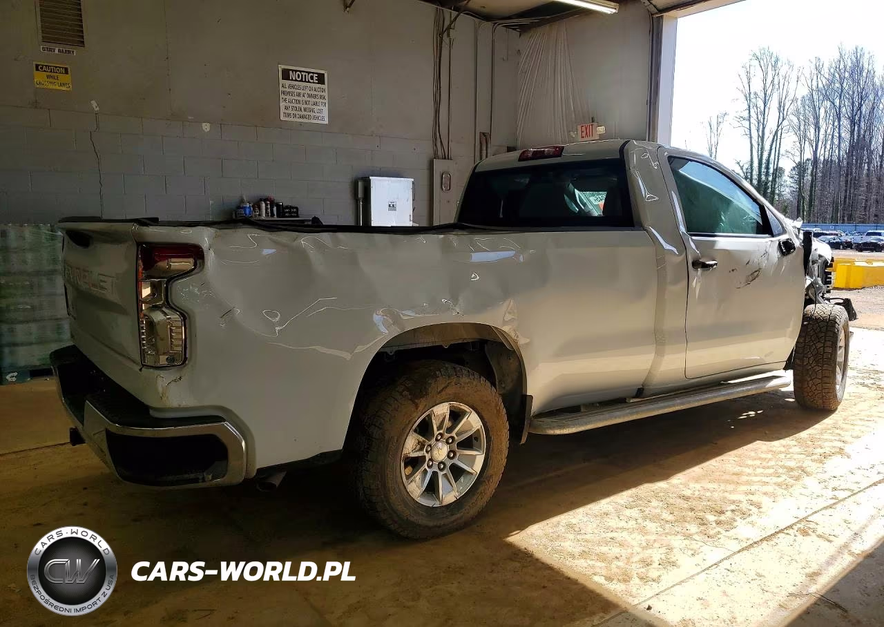 2023 Chevrolet Silverado C1500 VIN:3GCNAAED8PG284892 - 3