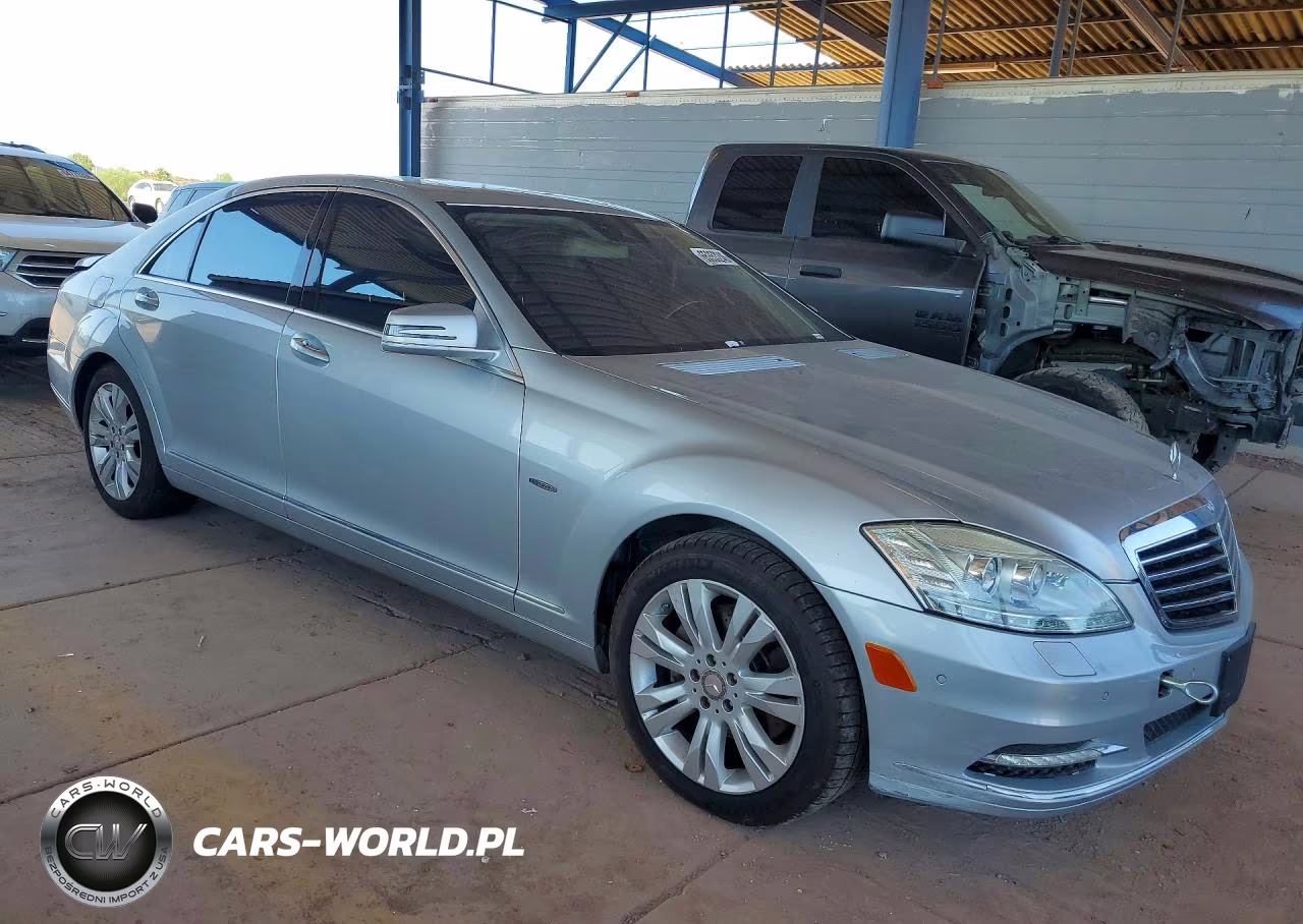 2010 Mercedes-Benz 328 I Auto VIN:WDDNG9FB2AA316550 - 4