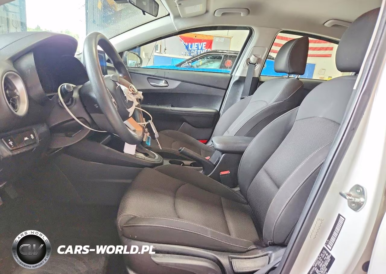 2020 Kia Forte Lxs VIN:3KPF24AD4LE191950 - 7