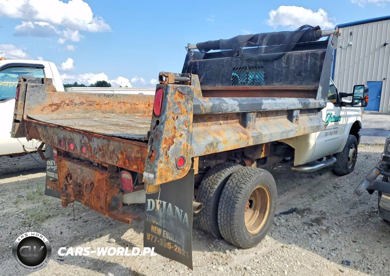 2012 Ford F350 Super Duty VIN:1FDRF3H65CEC62518 - 3