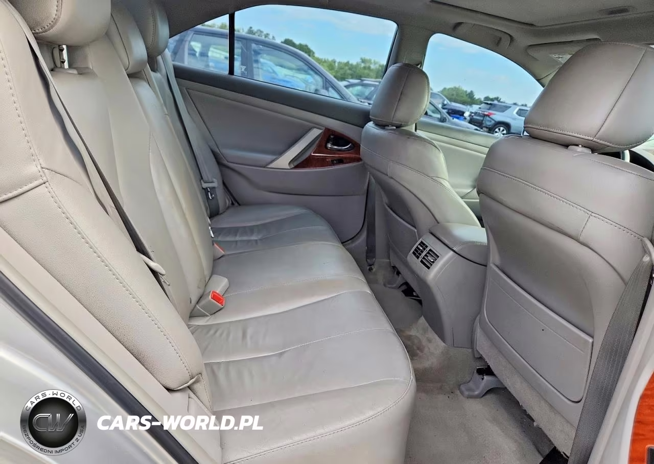2011 Toyota Camry Xle VIN:4T1BF3EK8BU192732 - 10