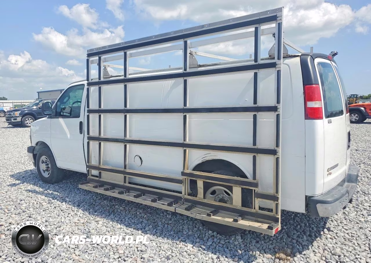 2018 Chevrolet Express G2500 VIN:1GCWGBFG4J1336591 - 2