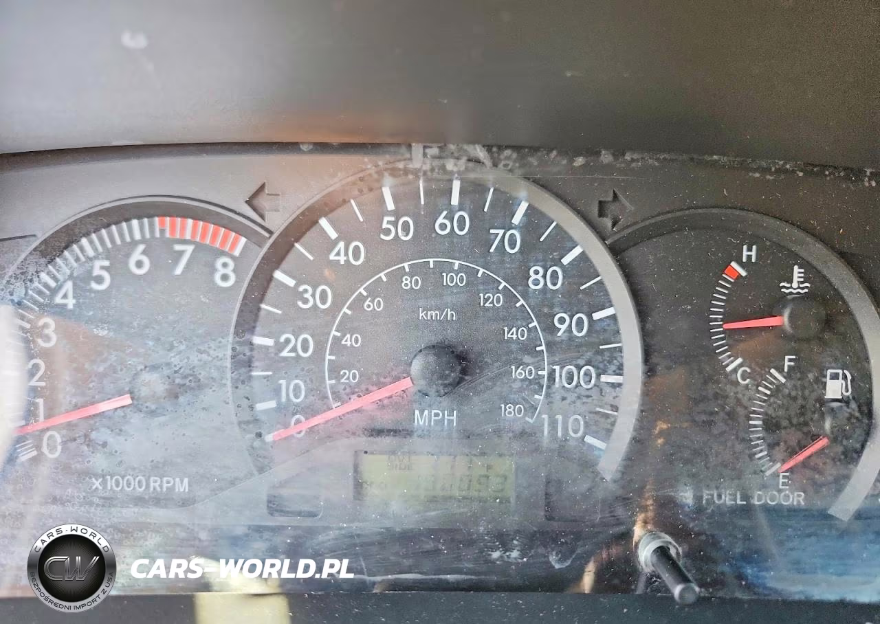 2003 Toyota Corolla Ce VIN:JTDBR32E230004774 - 9