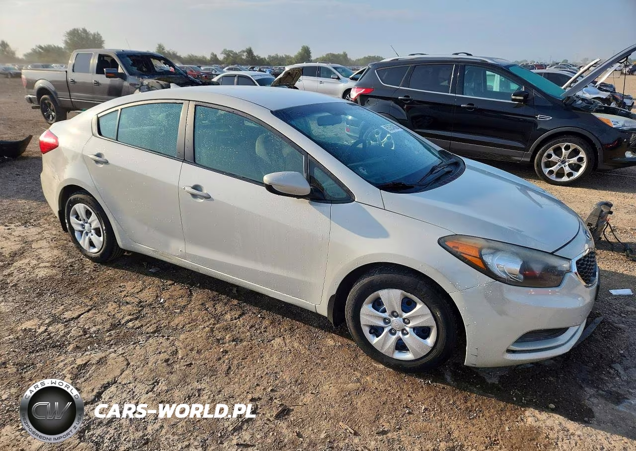 2015 Kia Forte Lx VIN:KNAFK4A6XF5372615 - 4