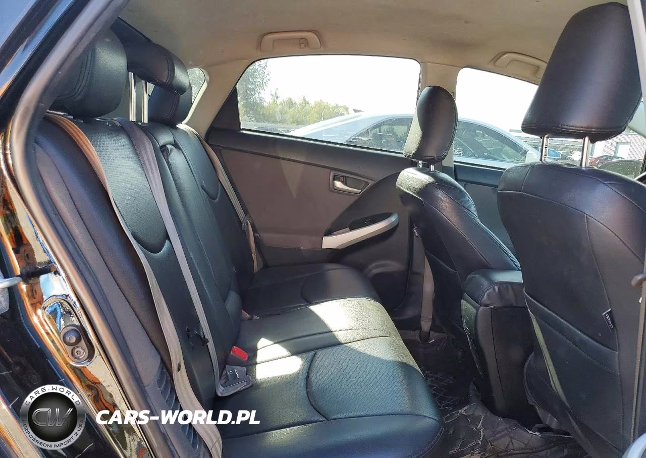 2015 Toyota Prius Three VIN:JTDKN3DU3F0417789 - 10