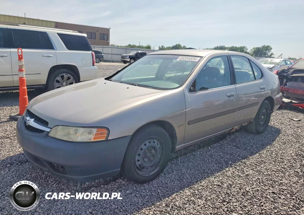 2001 Nissan Altima Xe