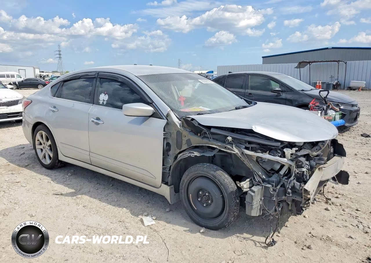 2015 Nissan Altima 2.5 S VIN:1N4AL3AP3FC147922 - 4