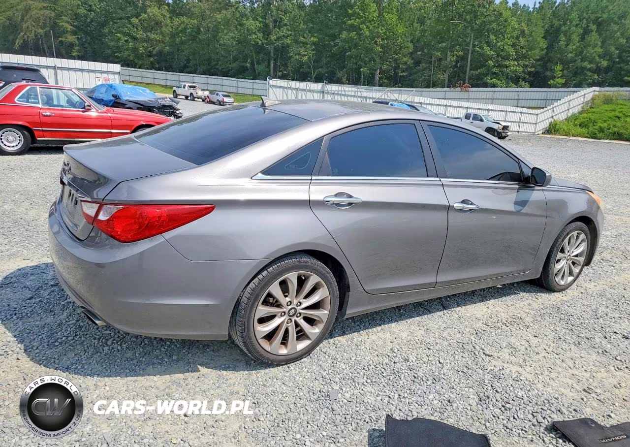 2013 Hyundai Sonata Se VIN:5NPEC4AC3DH550332 - 3